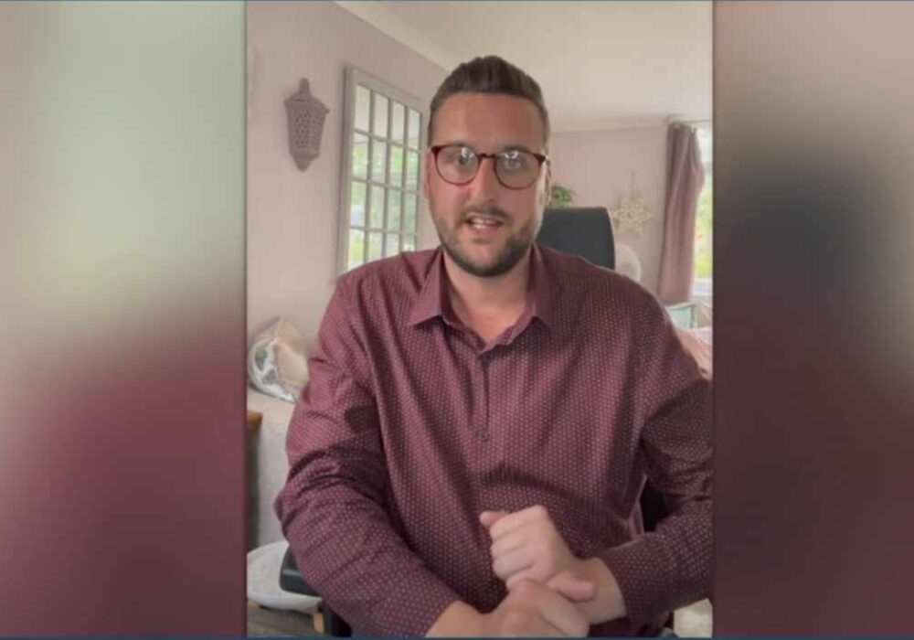 Adam the UK Commercial Manager talks about the hero paint, ambient Pro and also covers how the paint absorbs C02 when curing